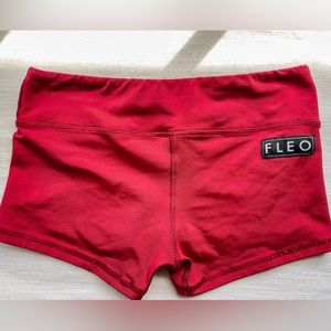 Fleo Solid Burgundy Stretchy Athletic Weightlifting Low Rise Shorts Medium